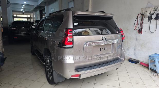 Toyota Land Cruiser Prado 2019 Brown
