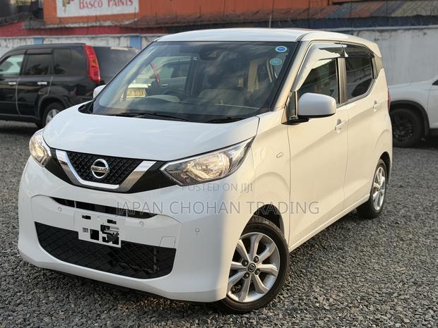 Nissan Dayz 2019 White