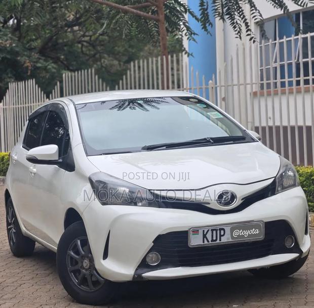 Toyota Vitz 1.0 FWD 5dr 2016 White