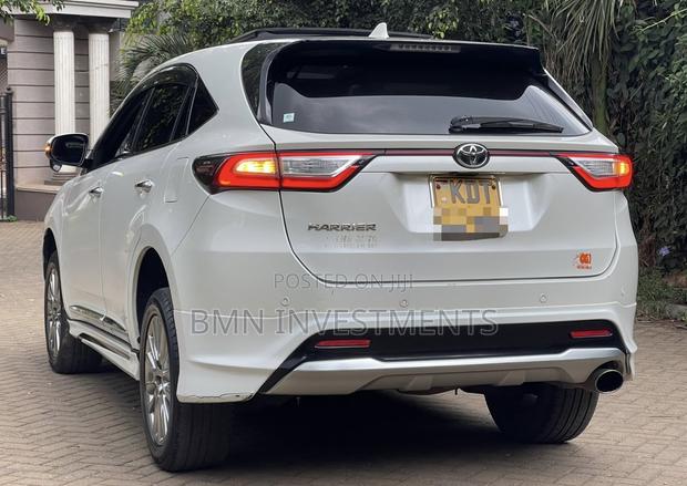 Toyota Harrier 2.0 2018 Pearl
