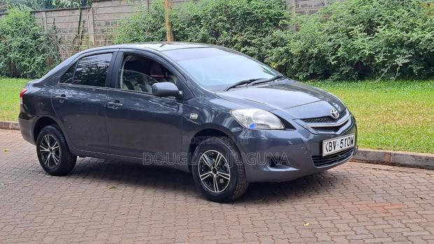 Toyota Belta 2006 Gray