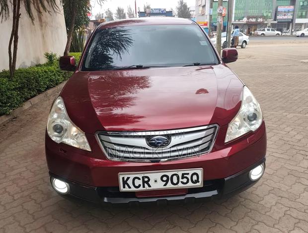 Subaru Outback 2011 Red