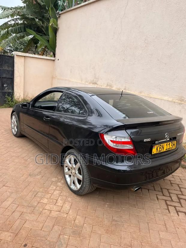 Mercedes-Benz C200 2005 Black