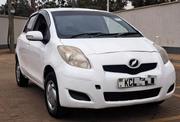 Toyota Vitz 2010 White for sale