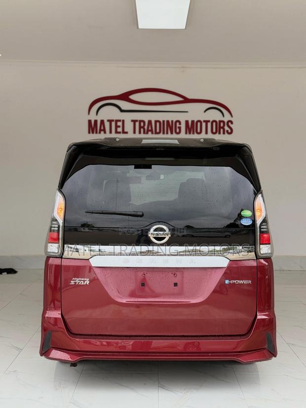 Nissan Serena 2019 Maroon