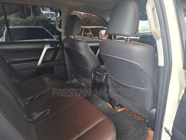 Toyota Land Cruiser Prado 2016 White