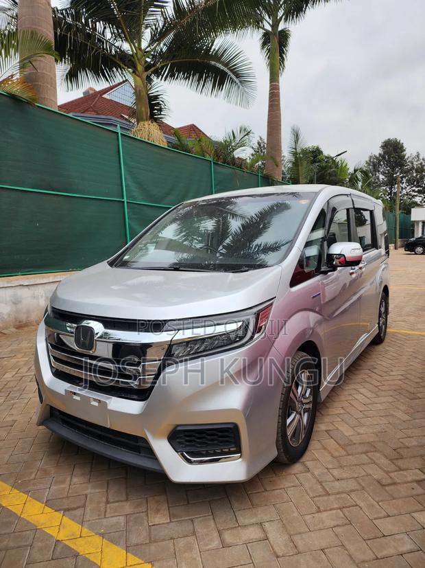 Honda Stepwgn 2019 Silver