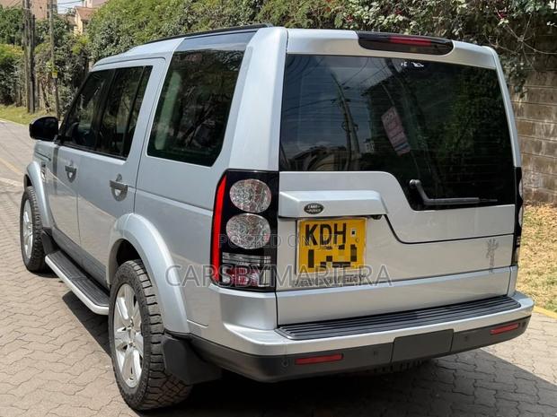 Land Rover Discovery 2015 Silver