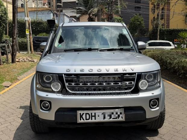 Land Rover Discovery 2015 Silver