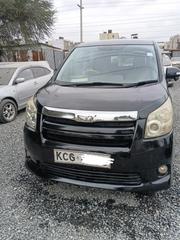 Toyota Noah 2010 Black for sale