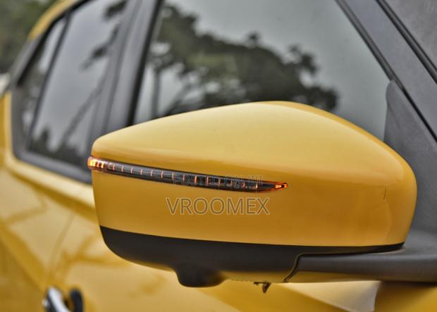 Nissan Kicks S 2018 Yellow