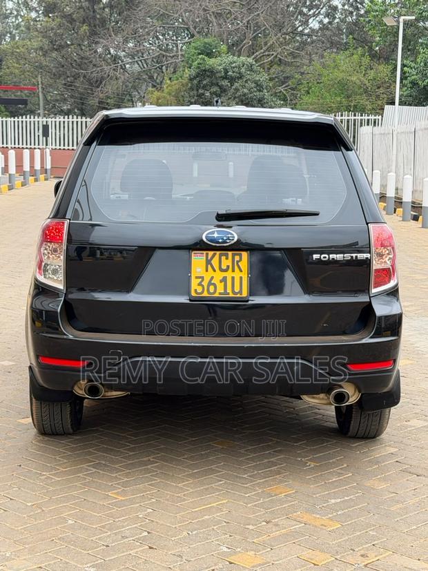 Subaru Forester 2012 Black