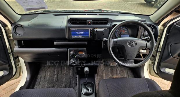 Toyota Probox 2019
