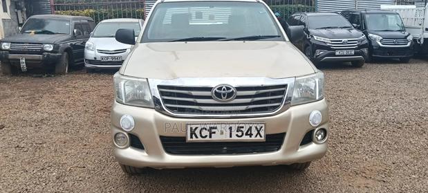 Toyota Hilux 2008 Beige