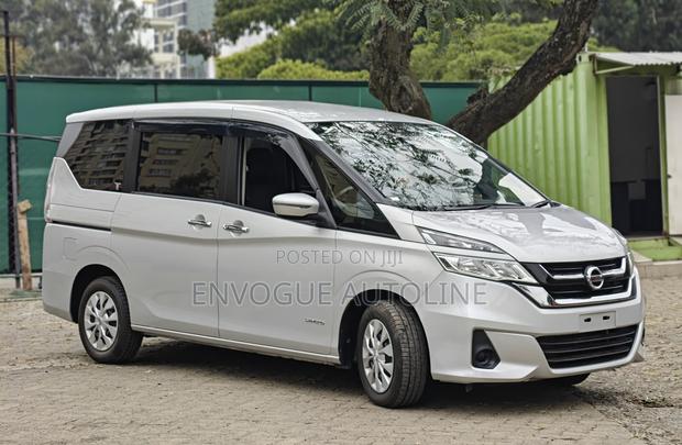 Nissan Serena 2019 Silver