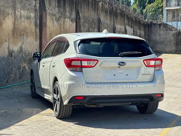 Subaru Impreza 2.0i AWD Hatchback 2019 Pearl
