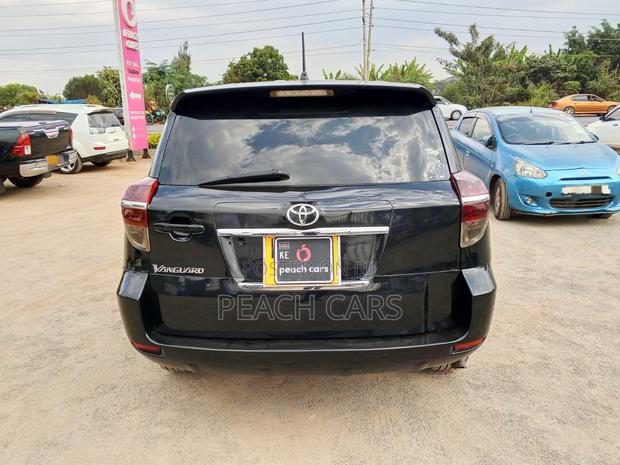 Toyota Vanguard 2010 Black