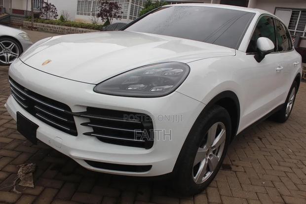 Porsche Cayenne 2019 White
