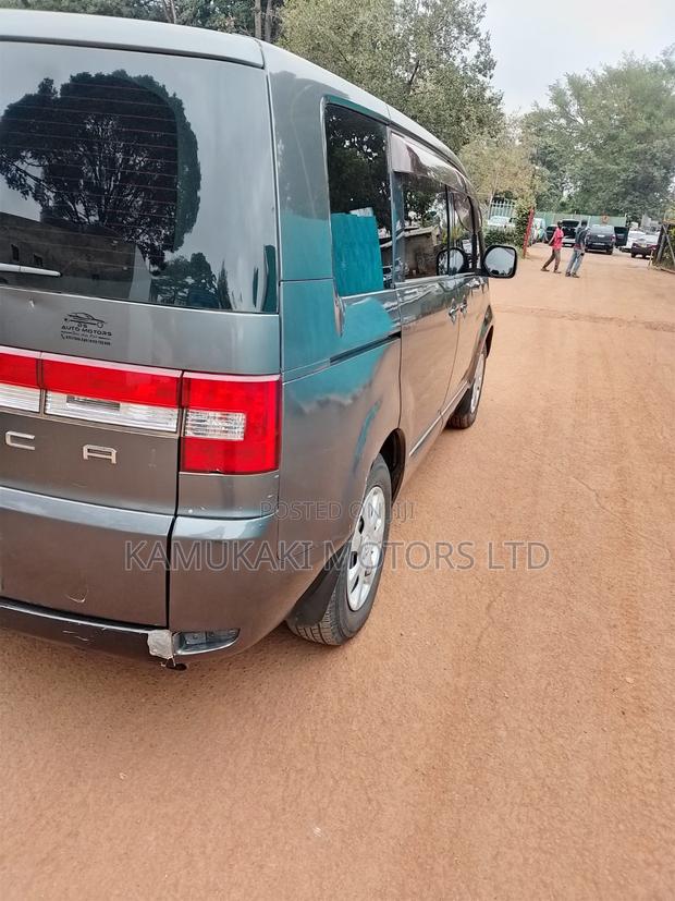 Mitsubishi Delica 2015 Gray