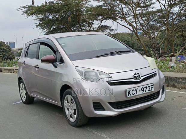 Toyota Ractis 2013 Purple