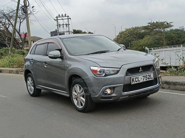 Mitsubishi RVR 2.0 2011 Gray