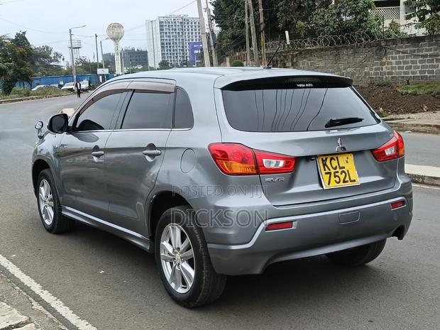 Mitsubishi RVR 2.0 2011 Gray
