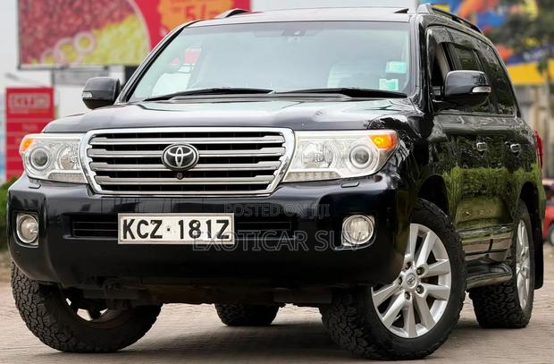 Toyota Land Cruiser 2012 Matt Black