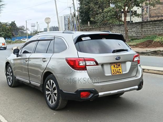 Subaru Outback 2017 Silver
