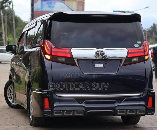 Toyota Alphard 2017 Black