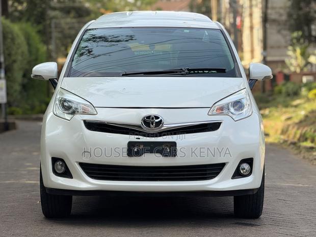 Toyota Ractis 2015 White
