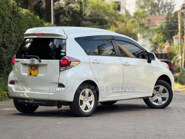 Toyota Ractis 2015 White