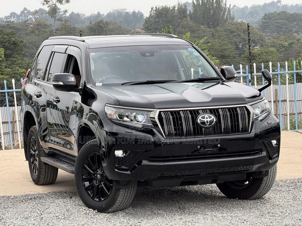 Toyota Land Cruiser Prado 2.8 2021 Black