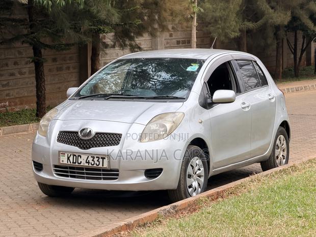 Toyota Vitz 1.3 FWD 5dr 2005 Silver