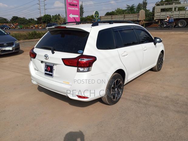 Toyota Corolla Fielder 2019 White