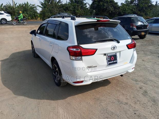 Toyota Corolla Fielder 2019 White