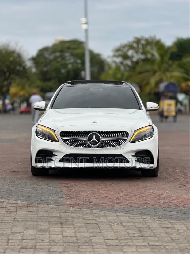 Mercedes-Benz C200 2019 White