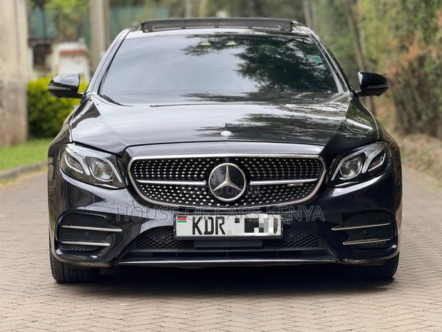 Mercedes-Benz E200 2017 Black