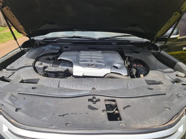 Toyota Land Cruiser 4.6 V8 ZX 2017 Black