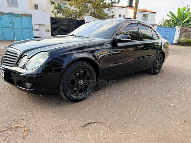 Mercedes-Benz E250 2008 Black