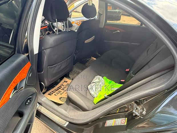 Mercedes-Benz E250 2008 Black