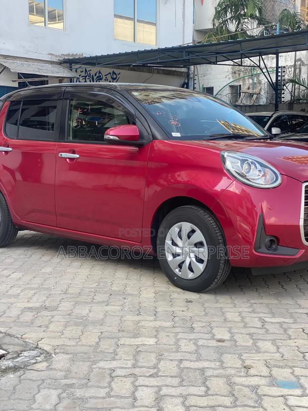 Toyota Passo 2020 Red