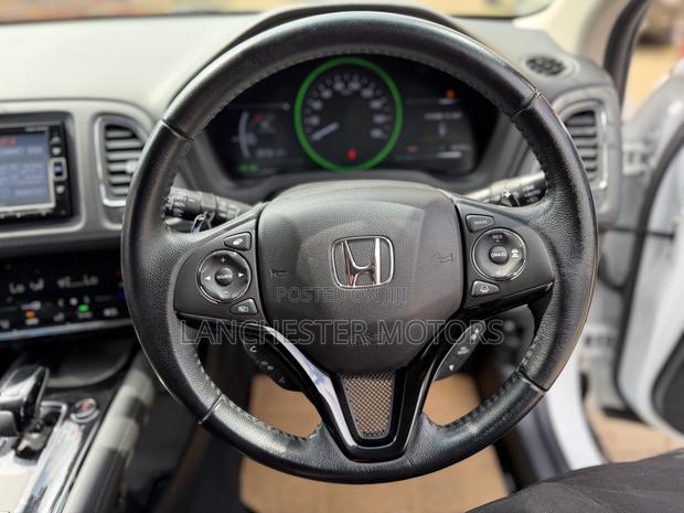Honda Vezel 1.5 Hybrid 2WD 2019 White