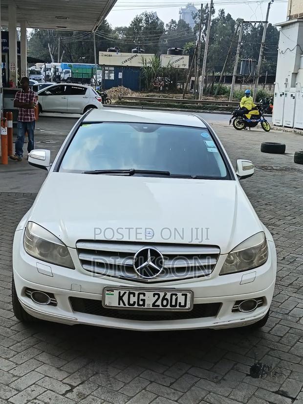 Mercedes-Benz C200 2010 White