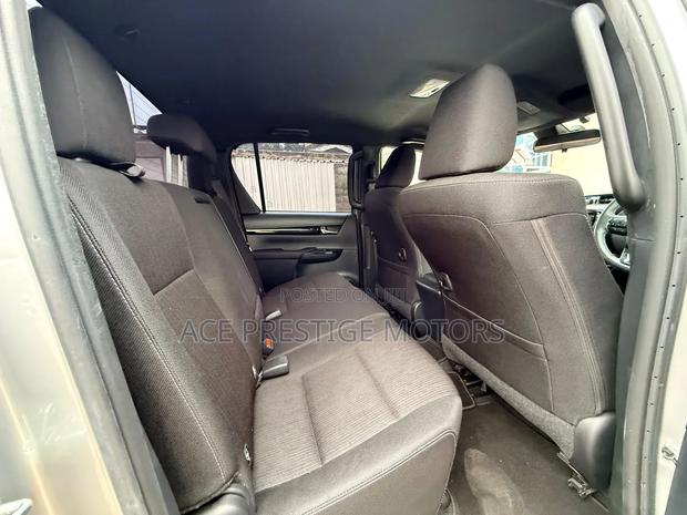 Toyota Hilux 2.4 Diesel 2020 Silver