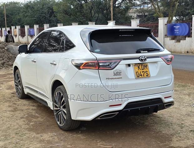 Toyota Harrier 2016 White