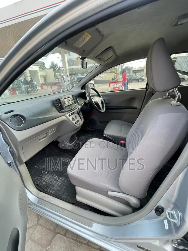 Daihatsu Mira 2015 Silver