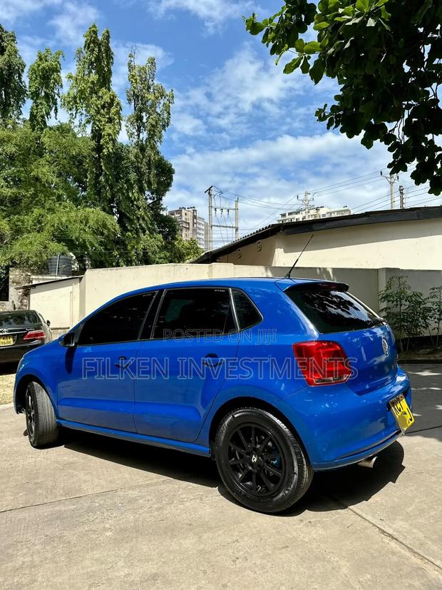 Volkswagen Polo 2013 Blue
