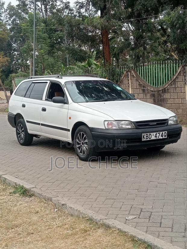 Toyota Caldina 1999 White
