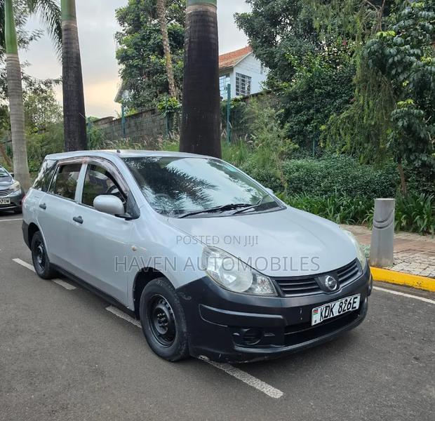 Nissan Advan 2015 Gray