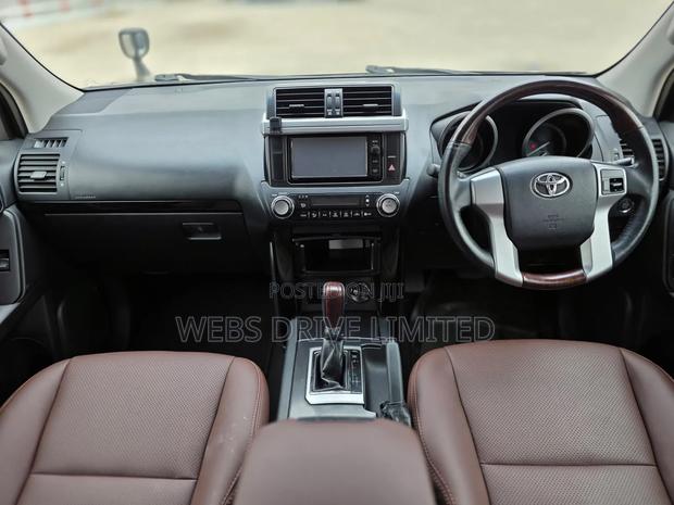 Toyota Land Cruiser Prado 2.7 2017 Black
